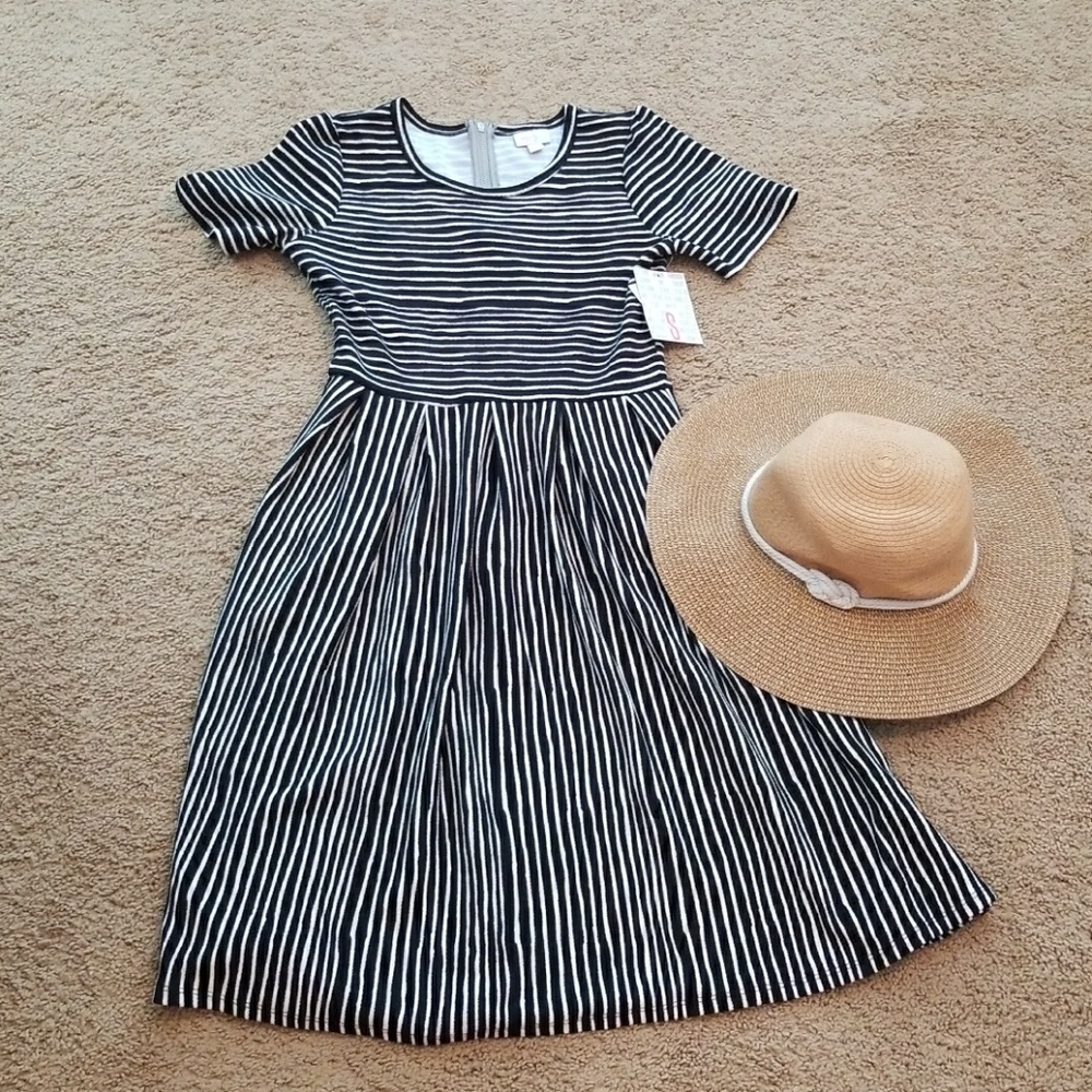 Lularoe Amelia dress